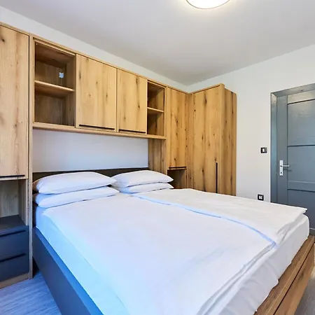 Luce Holiday Apartment